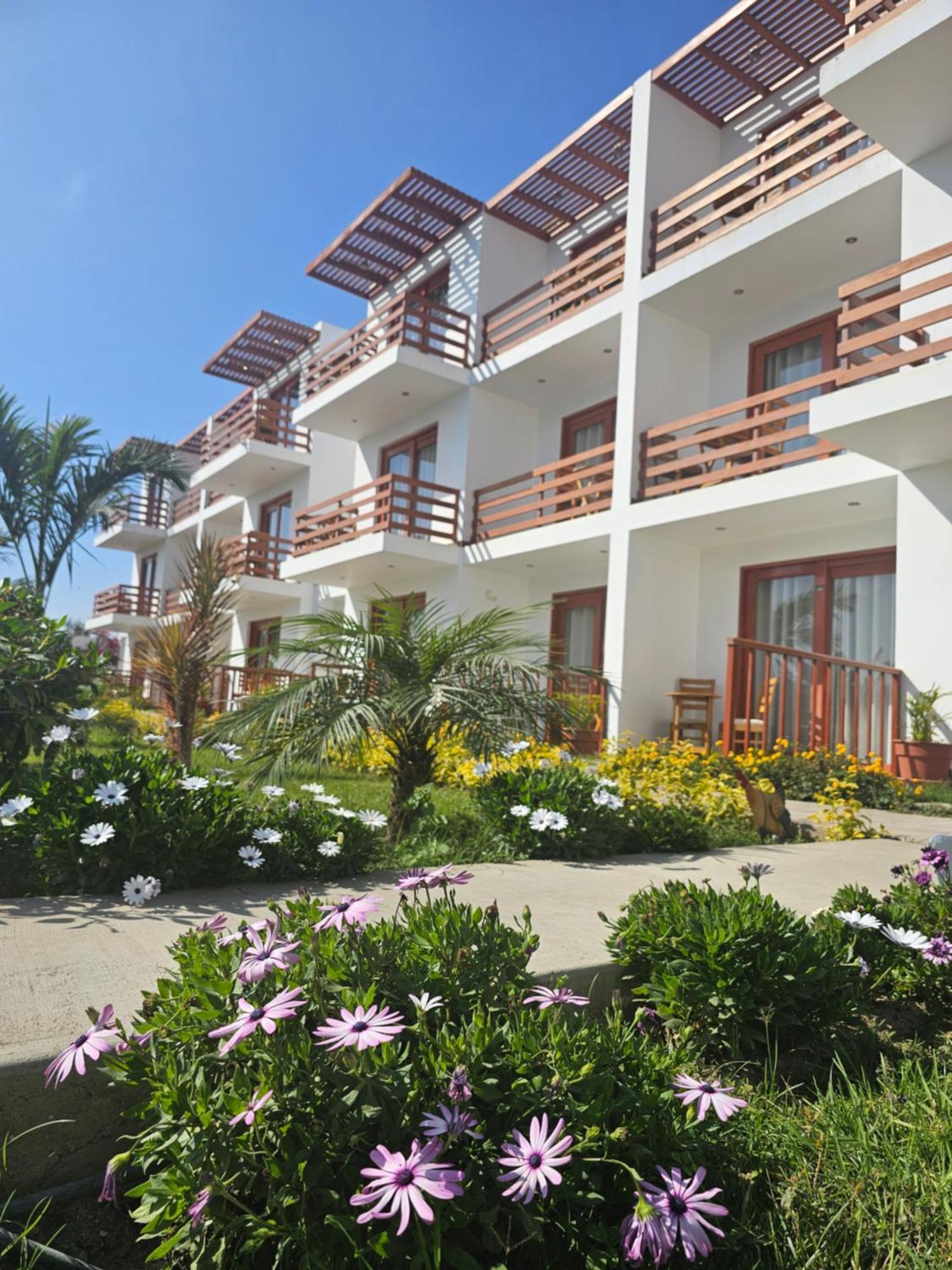 Hotel La Colina Cerro Prieto エクステリア 写真