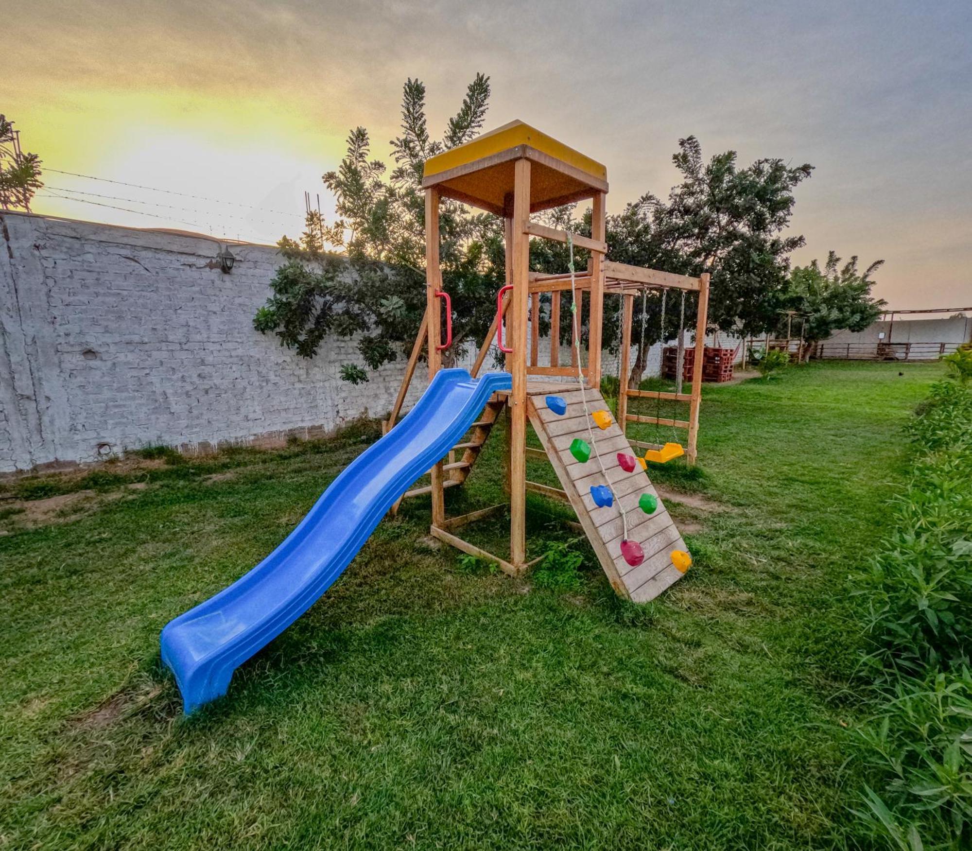 Hotel La Colina Cerro Prieto エクステリア 写真